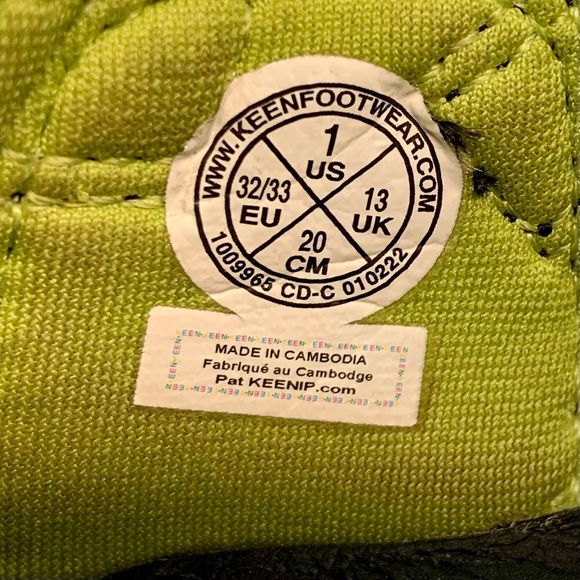 KEEN Big Kid's Youth Black Neon Green Newport H2 Waterproof Sandals size 1 32/33 - Picture 7 of 11